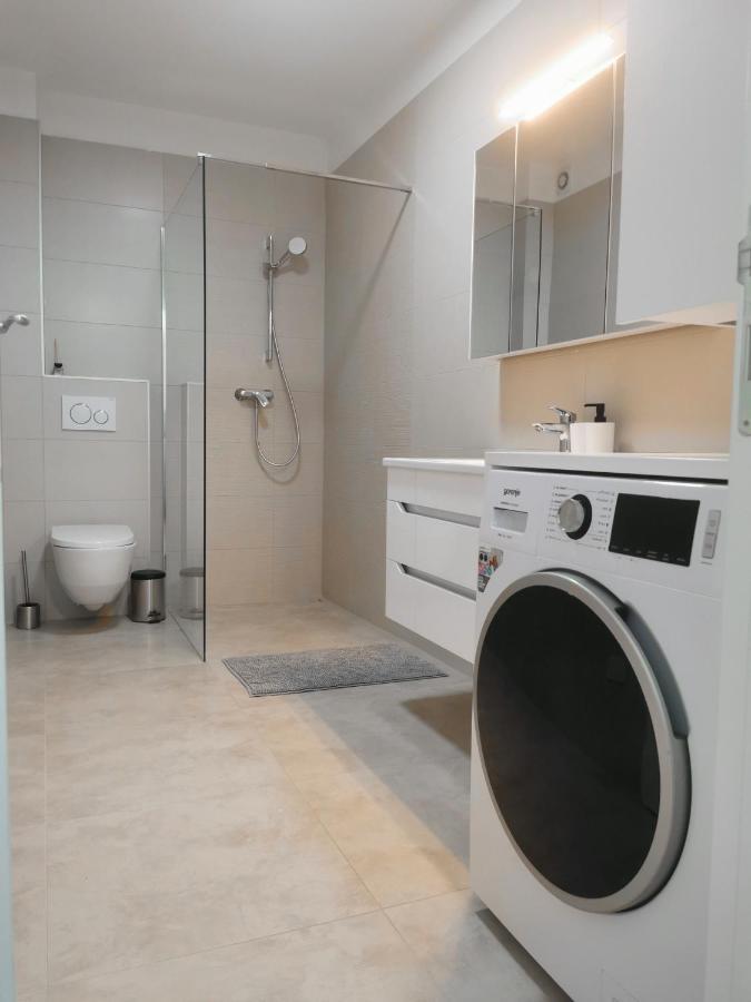 Appartamento Black Pearl - Luxury Seaside App With Pool & Bbq, Istra *