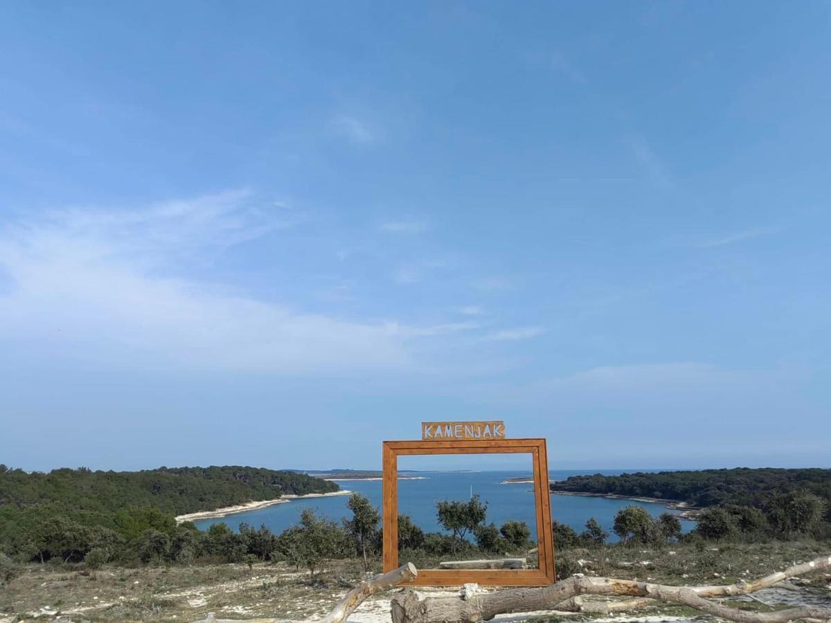 Appartamento Black Pearl - Luxury Seaside App With Pool & Bbq, Istra *
